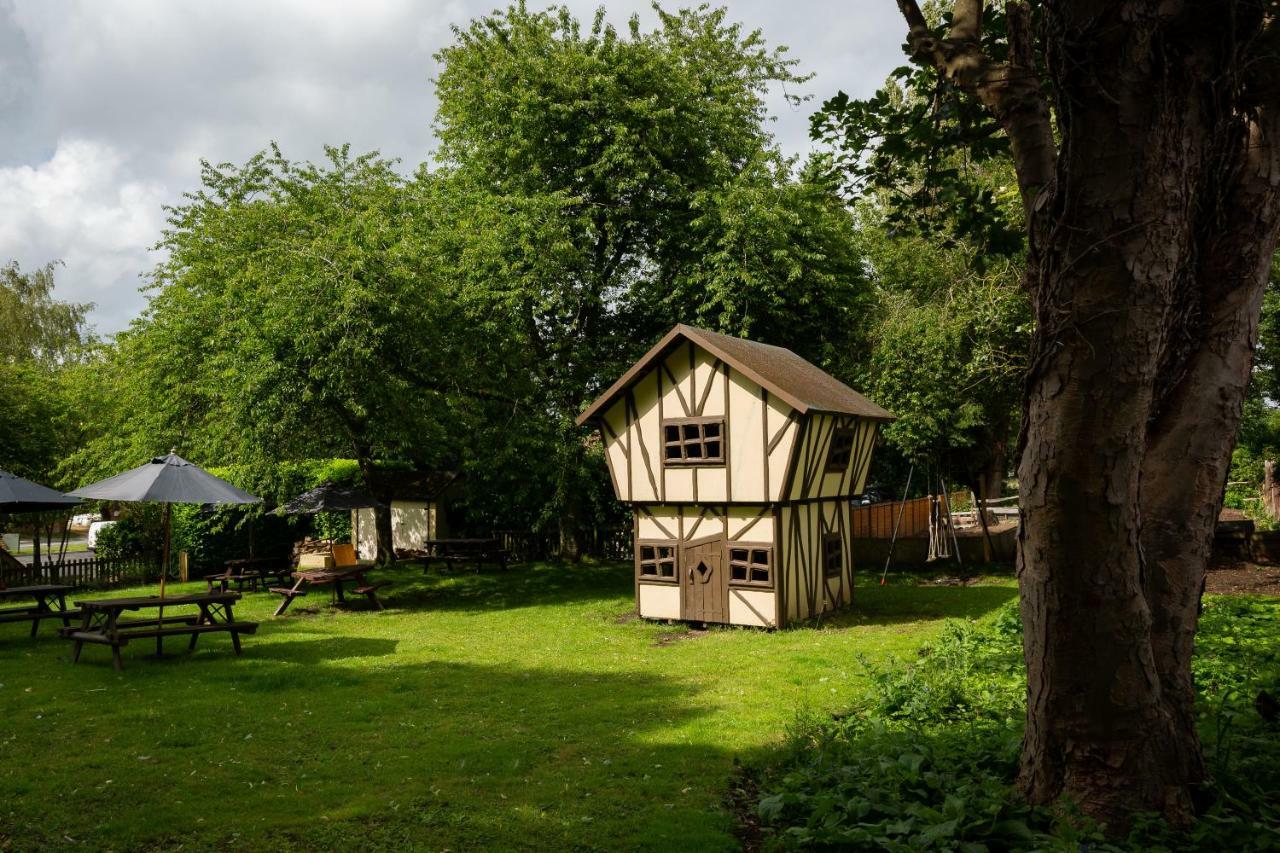 The Poacher Inn Hook  Zewnętrze zdjęcie