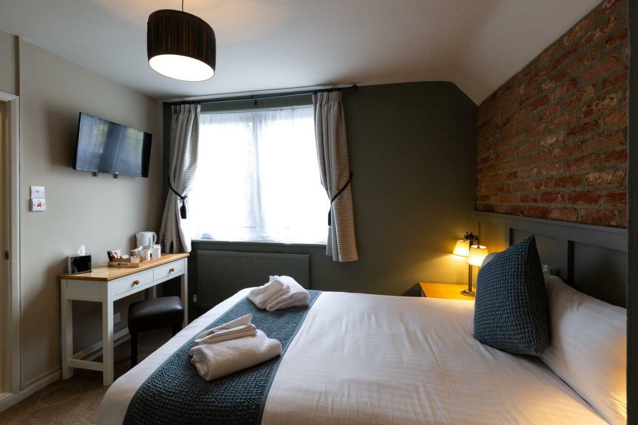 The Poacher Inn Hook  Zewnętrze zdjęcie